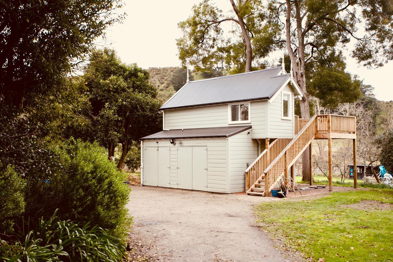 The Signal Box Hotel Whanganui Exterior photo